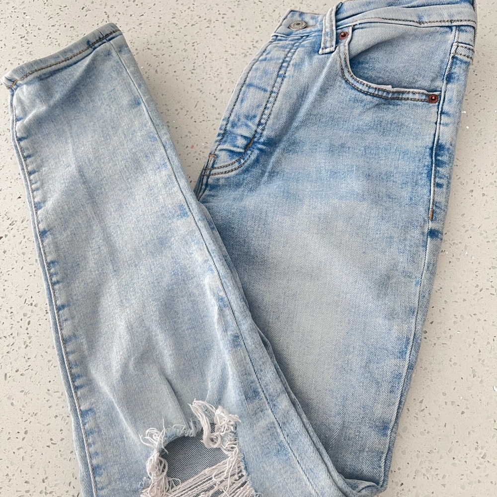Old Navy Distressed High Rise OG Straight Jeans Size 4 Stretch